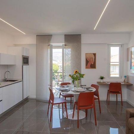 Ad Un Passo Da… Apartment Pietra Ligure Luaran gambar